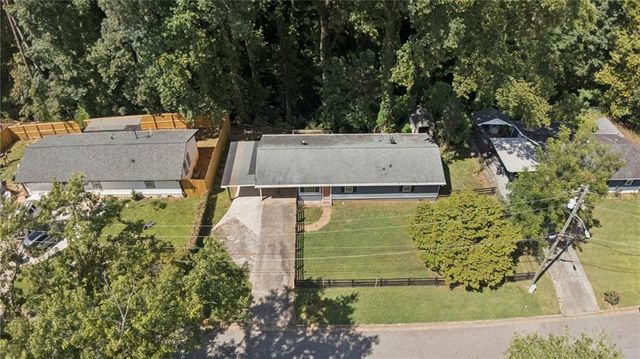 31 Trina Avenue NE, Kennesaw, GA 30144