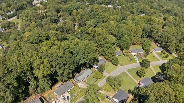 31 Trina Avenue NE, Kennesaw, GA 30144