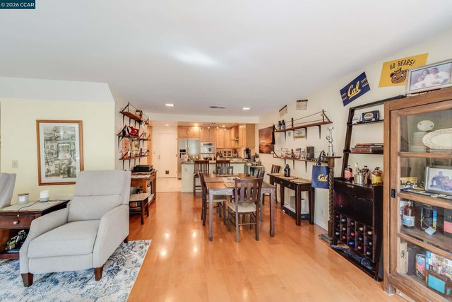 131 Ironwood, Oakland, CA 94605