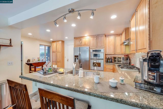 131 Ironwood, Oakland, CA 94605