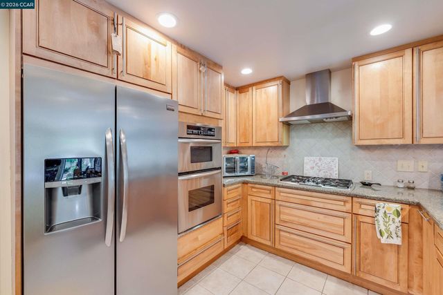 131 Ironwood, Oakland, CA 94605