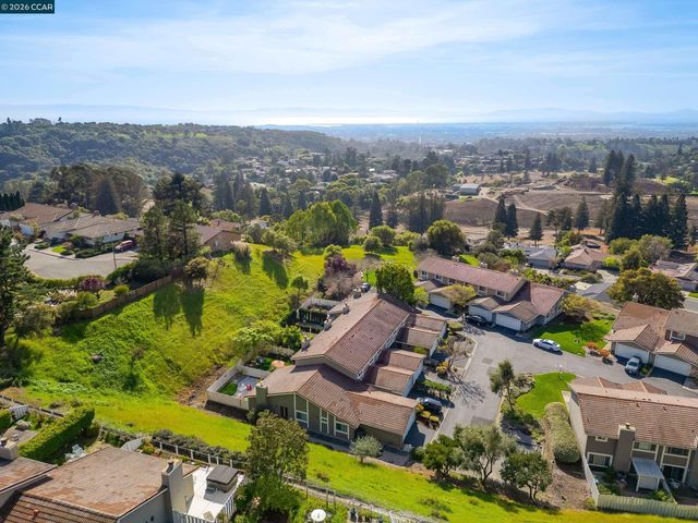 131 Ironwood, Oakland, CA 94605