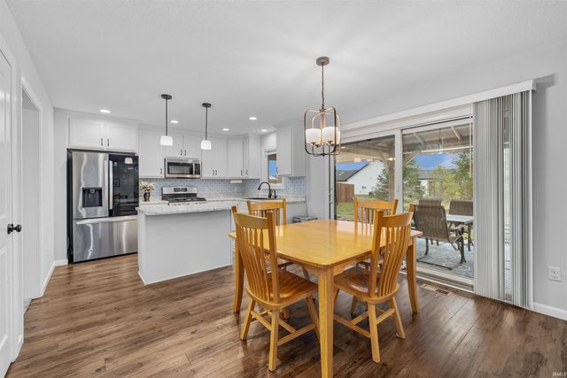 502 Pioneer Street, Garrett, IN 46738