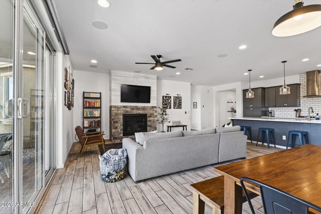 9735 E TORINO Avenue, Mesa, AZ 85212