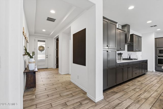 9735 E TORINO Avenue, Mesa, AZ 85212