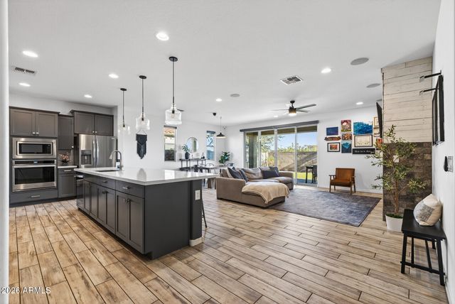 9735 E TORINO Avenue, Mesa, AZ 85212