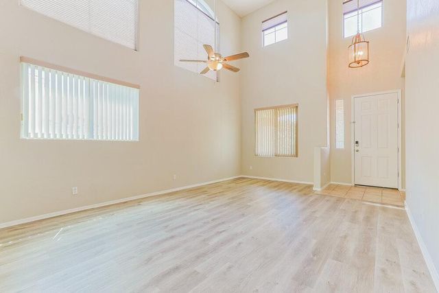 125 N 22nd Place Unit 117, Mesa, AZ 85213
