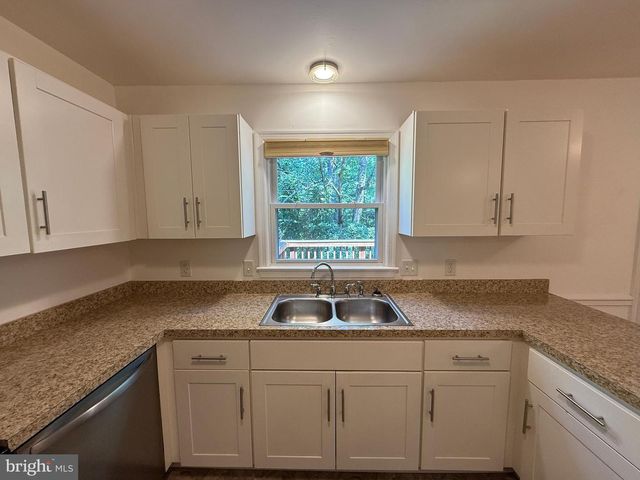 431 RIDGEMORE ST, Fredericksburg, VA 22405