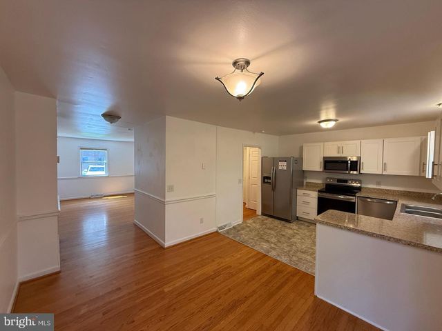 431 RIDGEMORE ST, Fredericksburg, VA 22405