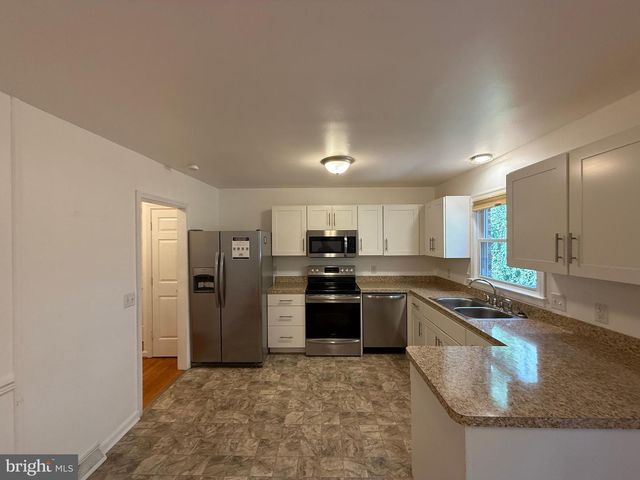 431 RIDGEMORE ST, Fredericksburg, VA 22405