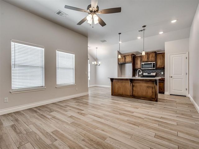 2809 Gulliver Street, Norman, OK 73069