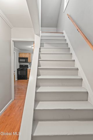 12 Arcadia Court, Colonie, NY 12205