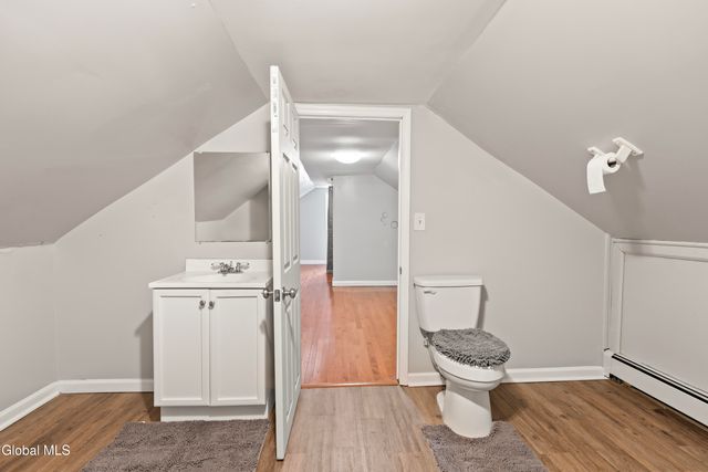 12 Arcadia Court, Colonie, NY 12205