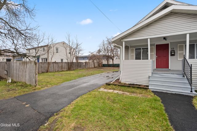 12 Arcadia Court, Colonie, NY 12205