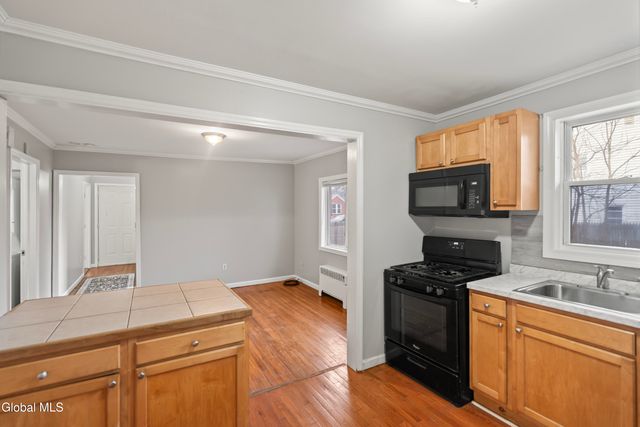 12 Arcadia Court, Colonie, NY 12205