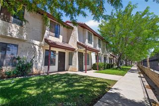 2260 E Avenue Q4 62, Palmdale, CA 93550