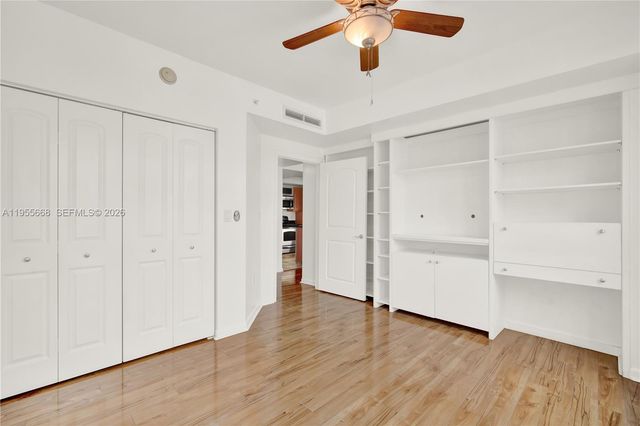 7350 SW 89th St 1402S, Miami, FL 33156