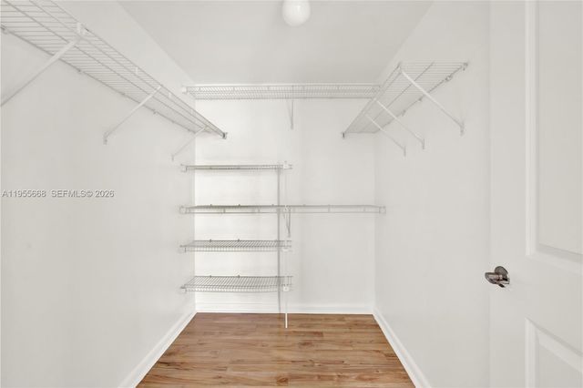 7350 SW 89th St 1402S, Miami, FL 33156