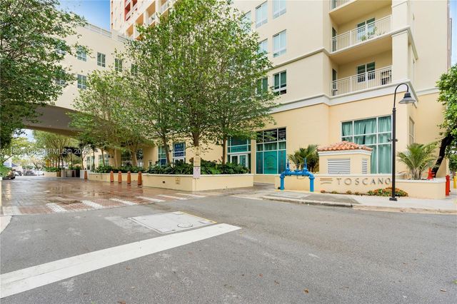 7350 SW 89th St 1402S, Miami, FL 33156