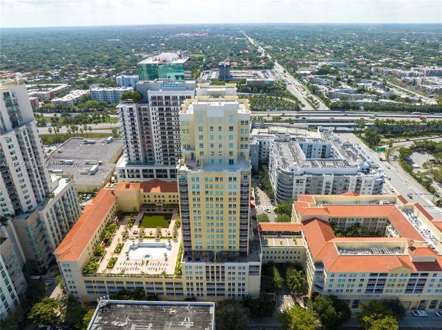 7350 SW 89th St 1402S, Miami, FL 33156