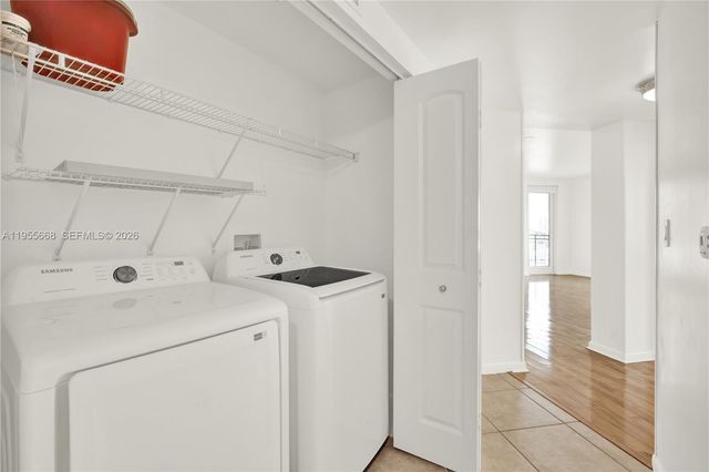 7350 SW 89th St 1402S, Miami, FL 33156