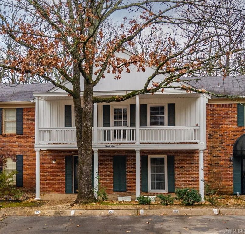 21 Kingsbridge Way, Little Rock, AR 72212