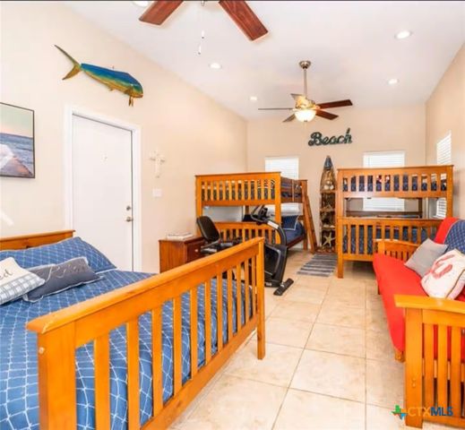 8 Mesquite Street, Palacios, TX 77465