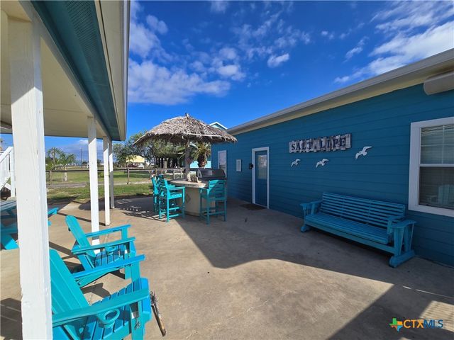 8 Mesquite Street, Palacios, TX 77465