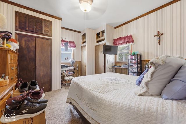 326 W Taylor Street, Shelbyville, IN 46176