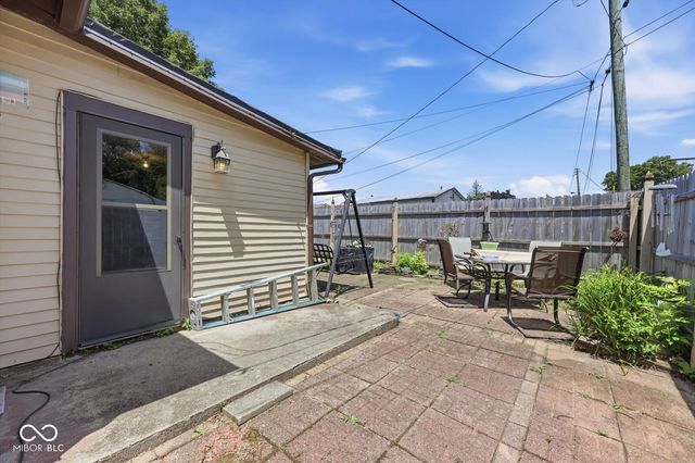 326 W Taylor Street, Shelbyville, IN 46176