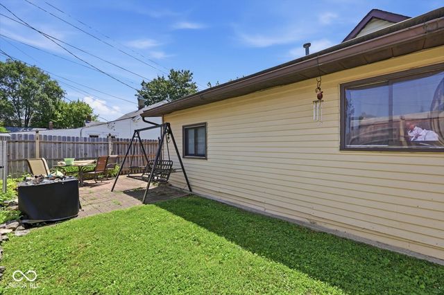 326 W Taylor Street, Shelbyville, IN 46176