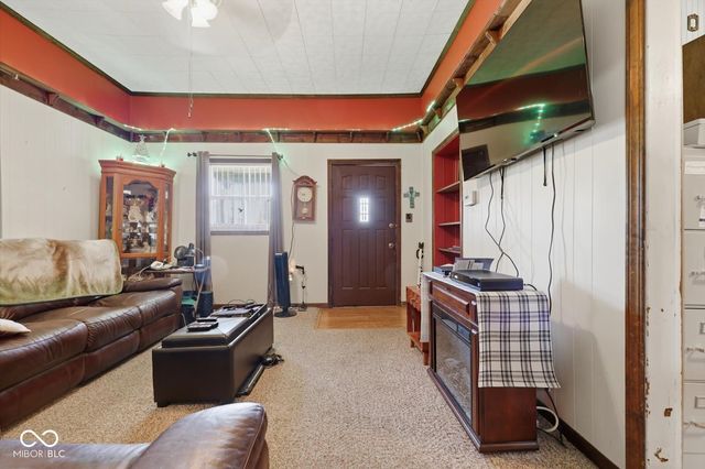 326 W Taylor Street, Shelbyville, IN 46176
