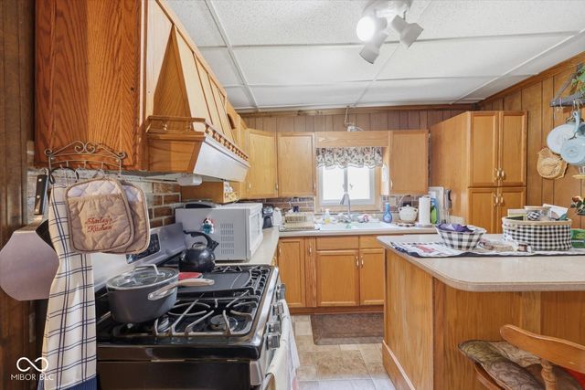 326 W Taylor Street, Shelbyville, IN 46176