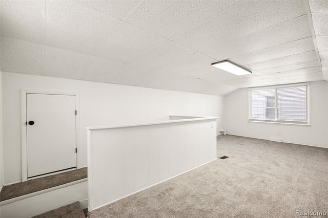 8871 Sussex Street, Detroit, MI 48228