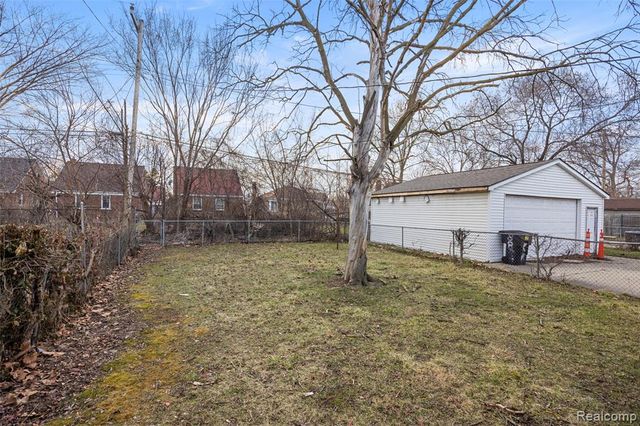 8871 Sussex Street, Detroit, MI 48228