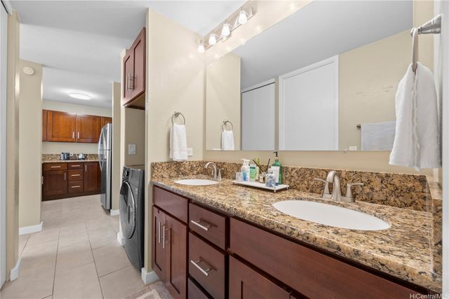 98-410 Koauka Loop 21J, Aiea, HI 96701