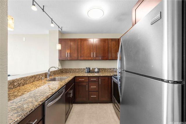 98-410 Koauka Loop 21J, Aiea, HI 96701
