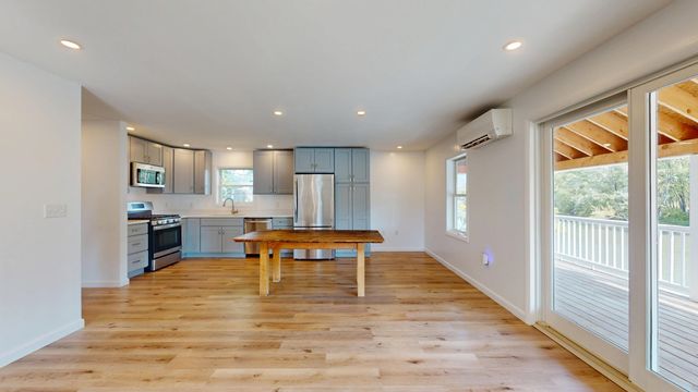 58 Riverview Street, Ferrisburgh, VT 05491