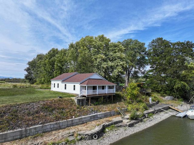 58 Riverview Street, Ferrisburgh, VT 05491