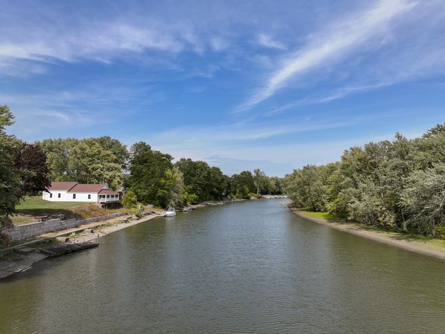 58 Riverview Street, Ferrisburgh, VT 05491