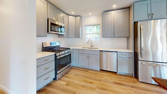 58 Riverview Street, Ferrisburgh, VT 05491