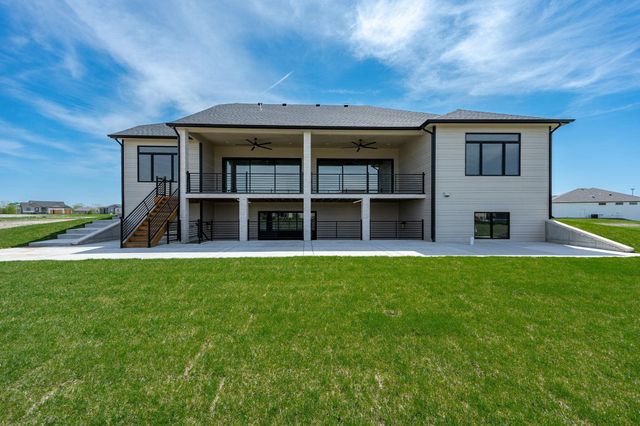 4817 N Bridgewood Ct, Wichita, KS 67226