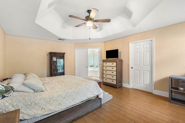 12079 N 70th Pl Place N, The Acreage, FL 33412