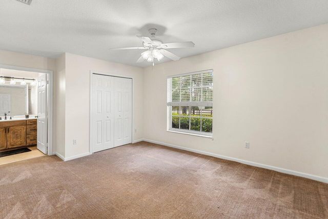 12079 N 70th Pl Place N, The Acreage, FL 33412