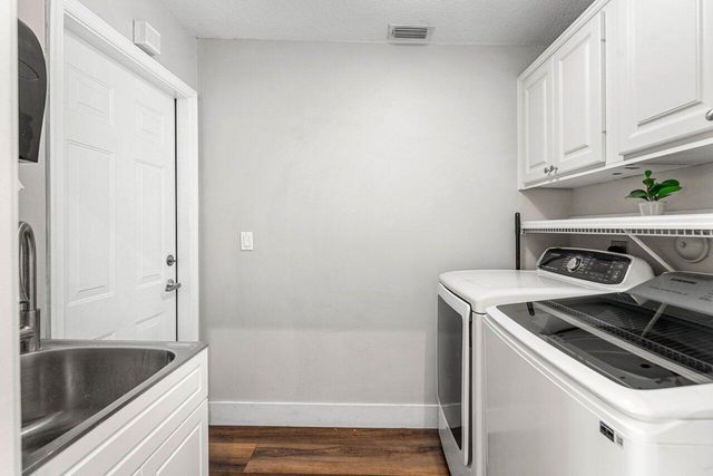 12079 N 70th Pl Place N, The Acreage, FL 33412