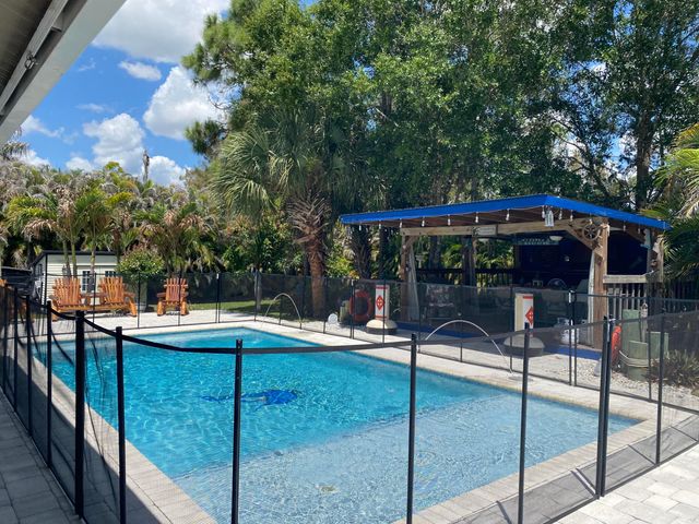 12079 N 70th Pl Place N, The Acreage, FL 33412