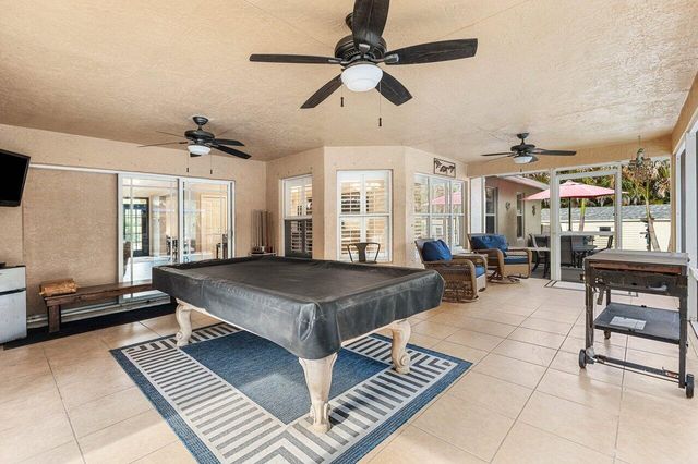 12079 N 70th Pl Place N, The Acreage, FL 33412