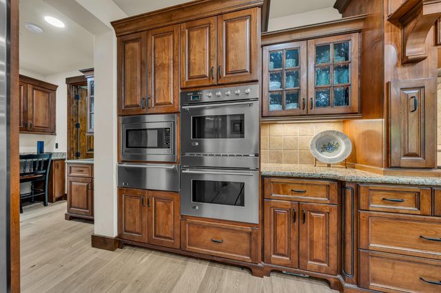 1869 Camino Verdera, Lincoln, CA 95648