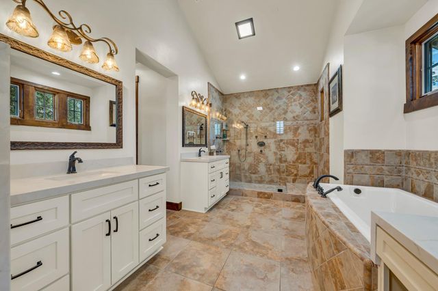 1869 Camino Verdera, Lincoln, CA 95648