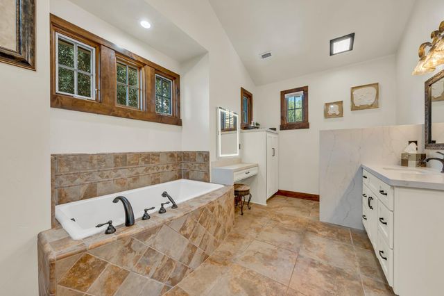 1869 Camino Verdera, Lincoln, CA 95648